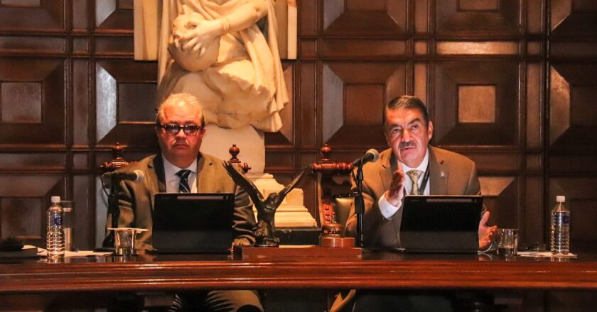 CDU de la UASLP aprueba por mayoría convocatoria para elección extraordinaria de la dirección de la Facultad de Derecho