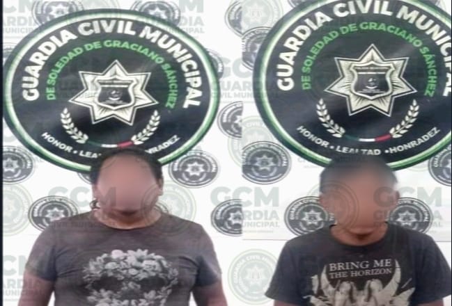 Oficiales de la Guardia Civil de Soledad de Graciano Sanchez detuvieron a dos hombres por portacion de arma prohibida y a otro por presunto delito de indole sexual