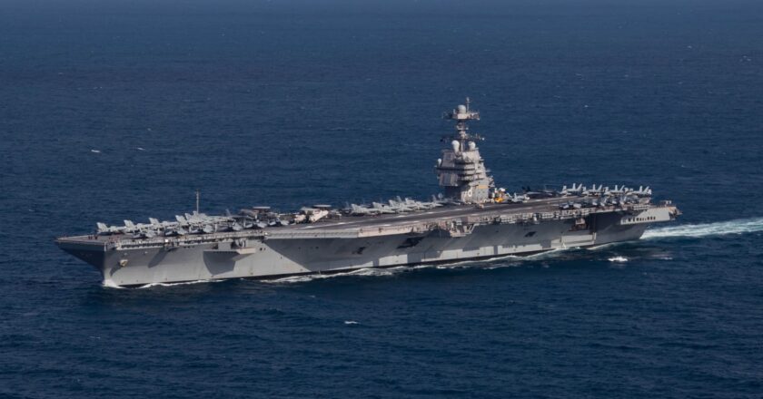 Estados Unidos despliega el portaaviones USS Gerald R. Ford en el Caribe en medio de tensiones con Venezuela.