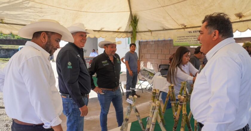Productores cañeros reciben apoyo sin límites del Gobierno Estatal