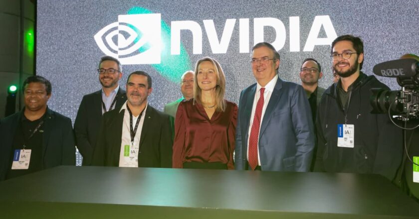 Marcelo Ebrard destaca la estrategia nacional para impulsar el ecosistema de inteligencia artificial en México
