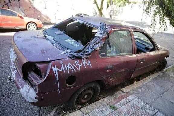 Exhortan a ayuntamientos a reforzar operativos para retirar vehículos chatarra en vía pública