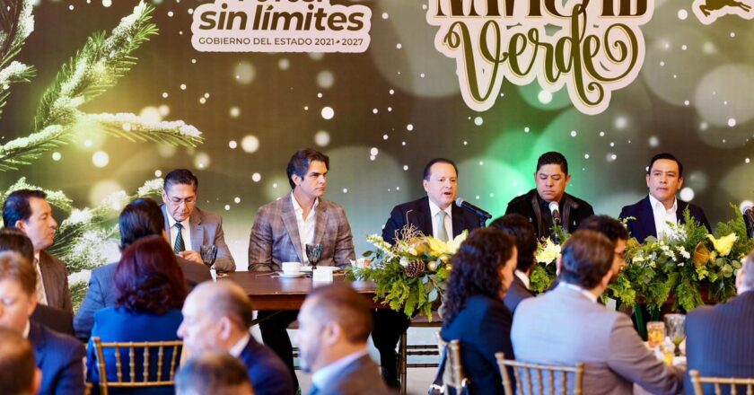 Gobierno estatal y notariado potosino refuerzan alianza para apoyar a familias vulnerables
