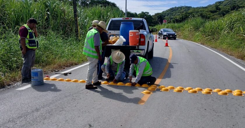 Gobierno estatal mejora más de 270 kilómetros de carreteras durante noviembre