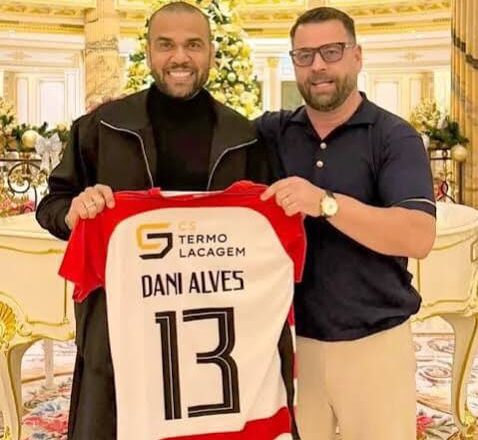 Dani Alves inicia una nueva etapa en Europa como socio de un club portugués