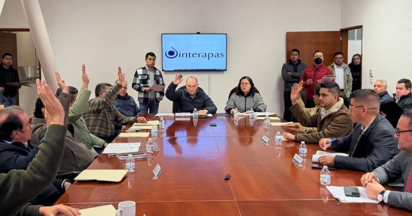 La junta de Gobierno de Interapas recibe renuncia de Jorge Daniel Hernández Delgadillo.