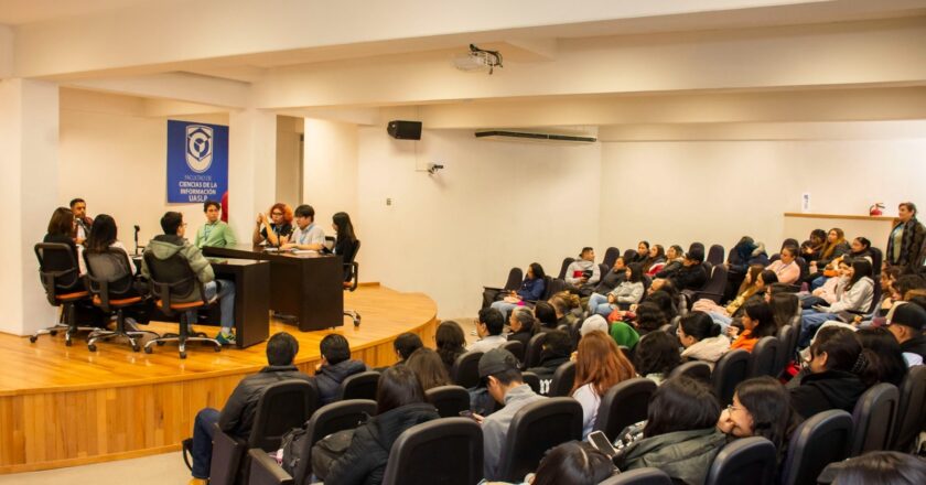 UASLP impulsa pensamiento crítico ante la desinformación con diálogos interdisciplinares
