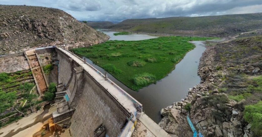 Congreso exige frenar contaminación en la presa San José