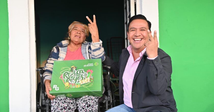 Gobierno del Estado fortalece la unión familiar con entrega de roscas de Reyes