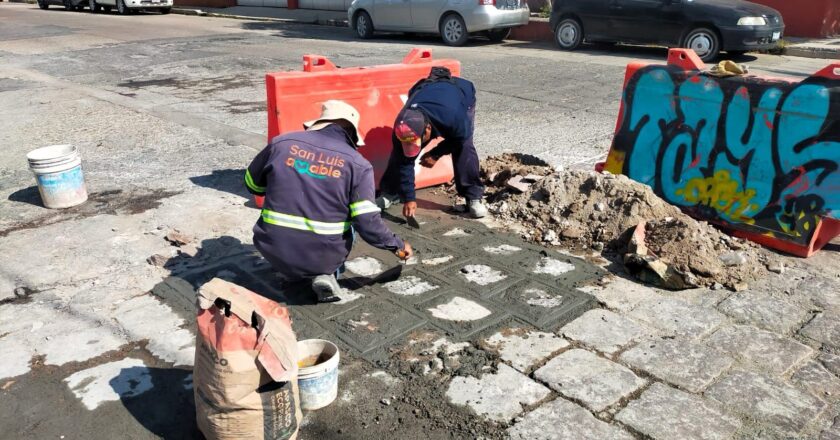 Gobierno de la capital refuerza el programa de bacheo emergente en Industrial Aviación y otras colonias