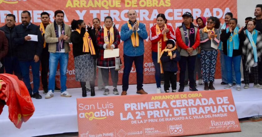 Con rehabilitación de dos nuevas calles en El Mezquital, arranca el 2026 el Alcalde Galindo