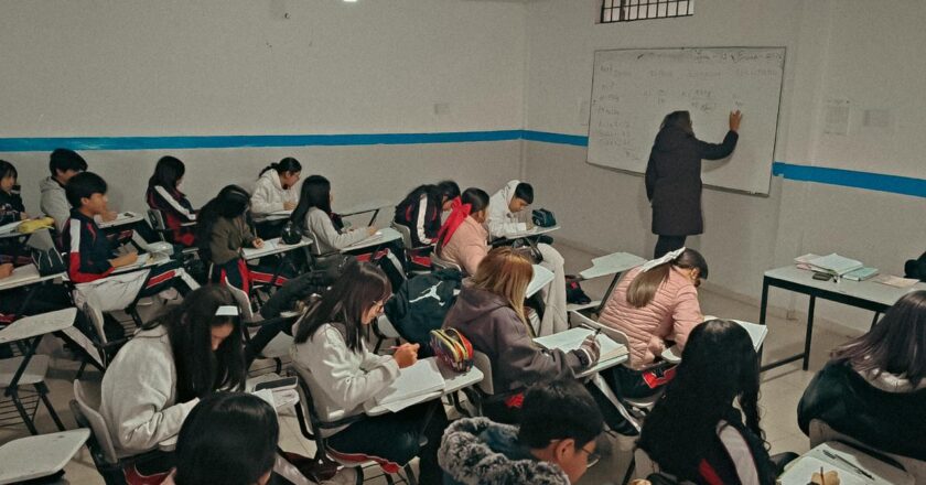 Más de 100 mil estudiantes del SEER regresan a clases en todo el estado