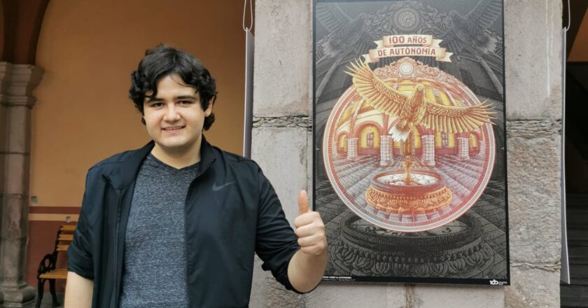 Iconografía potosina y versatilidad creativa definen el trabajo de egresado en Diseño Gráfico de la UASLP