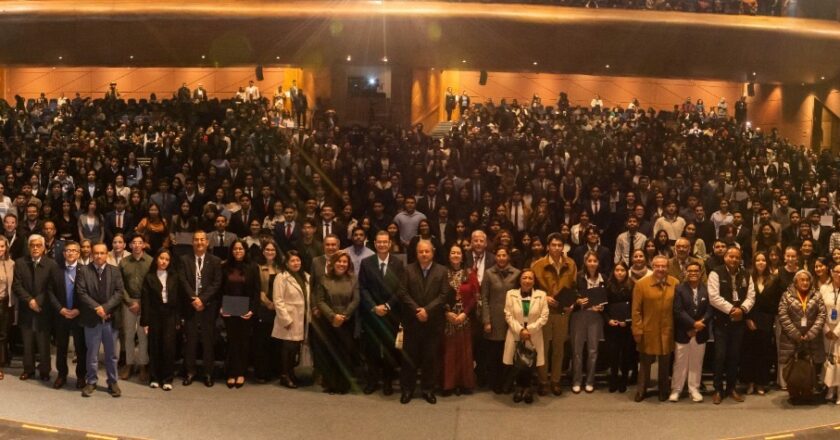 UASLP reconoce a las y los estudiantes con mejores promedios del ciclo 2024-2025