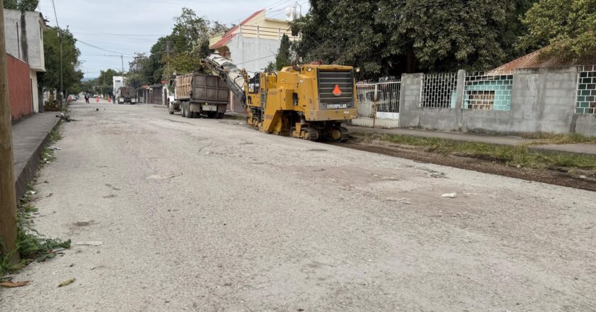 Rehabilitan calles y red de drenaje en Ciudad Valles