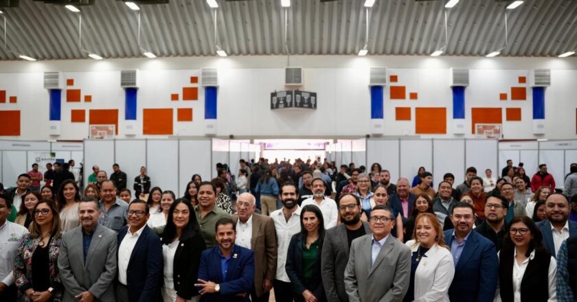 UPSLP inaugura la 1ª Poli-Feria de Empleo 2026 y fortalece la vinculación laboral