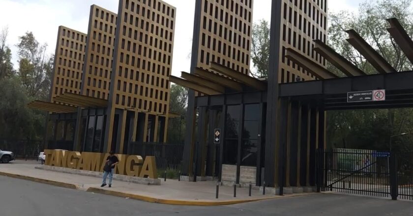 Los agarraron en la movida: sorprenden a pareja “derrochando pasión” en el Tangamanga