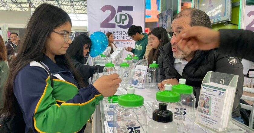 La UPSLP expone su modelo educativo y oferta profesional en la FUNI 2026