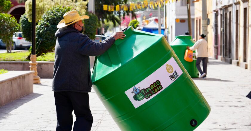 Villa de Pozos inicia entrega de tinacos para combatir el rezago en acceso al agua
