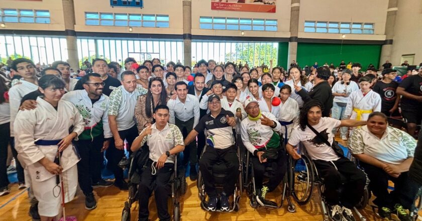 Rommel Pacheco tuvo un encuentro con atletas potosinos en el CDTAR
