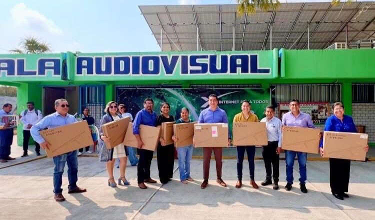 Cobach instala 27 antenas de internet satelital en planteles y centros EMSaD