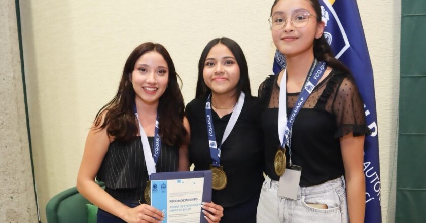 Estudiantes destacan en concurso por proyectos innovadores en Ciencias Químicas