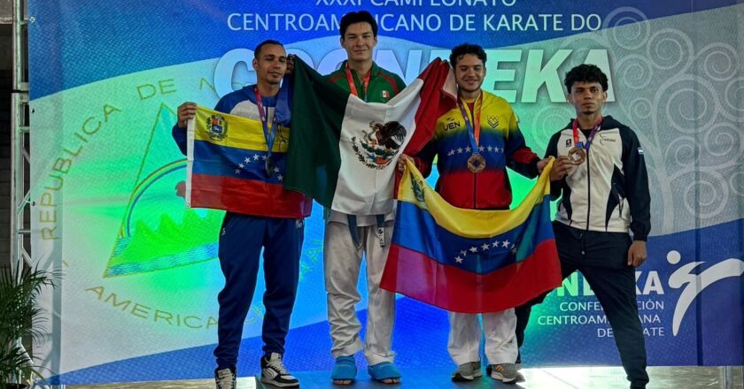 Karateca potosino brilla con doble oro en Nicaragua