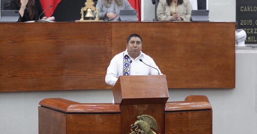 Reforma a la Ley de Educación busca evitar deserción escolar de mujeres