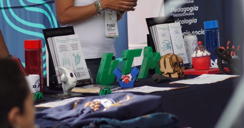 Más de dos mil estudiantes participaron en Feria de Universidades Interactiva en Rioverde