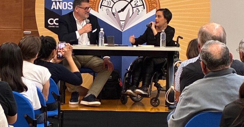 Alicia Salguero, una reflexión sobre la resiliencia y la fe, en la Feria Nacional del Libro de la UASLP