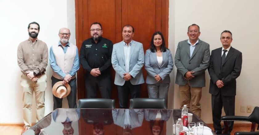 Reinstalan comité organizador del Premio Estatal de Periodismo 2026