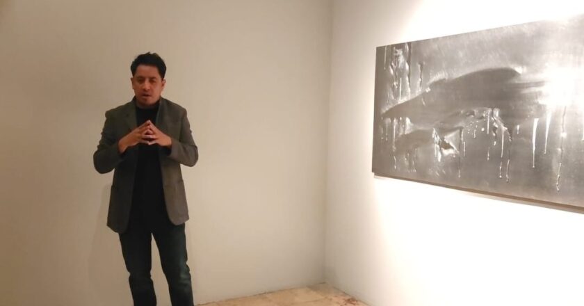 Metales que Susurran Sed: Ulises Solano en el Museo Federico Silva