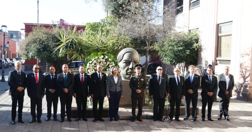 Congreso del Estado conmemora el 220 aniversario del natalicio de Benito Juárez