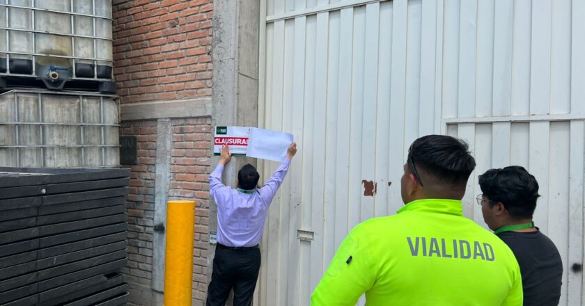 Clausuran empresa en Villa de Pozos por manejo irregular de residuos peligrosos