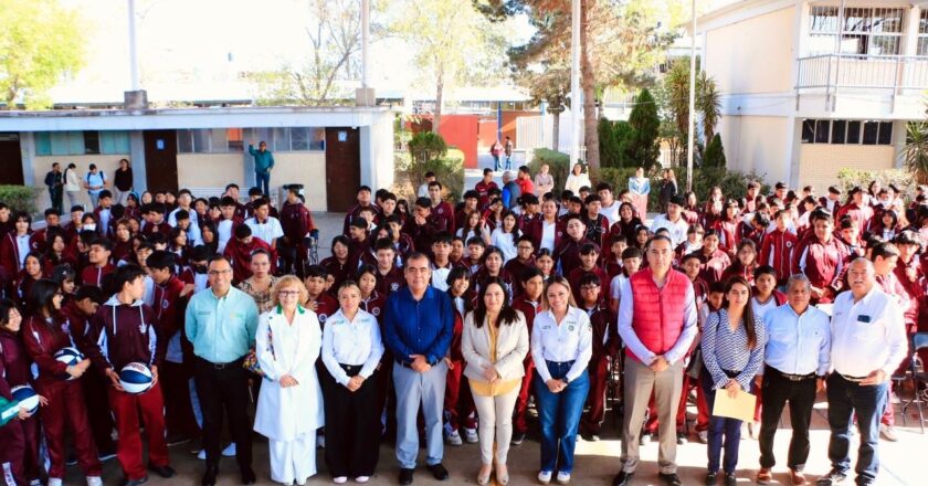 Villa de Pozos realiza jornada de prevención de adicciones en secundaria