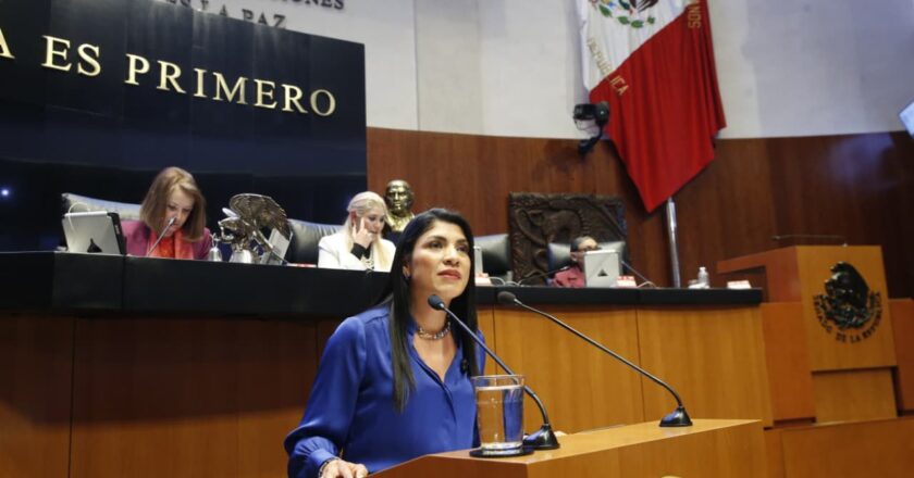 Oposición frena inclusión de revocación de mandato en 2027