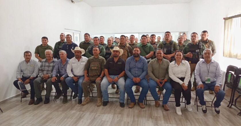Capacitan a la Guardia Civil Estatal en la Huasteca sobre control de movilización pecuaria