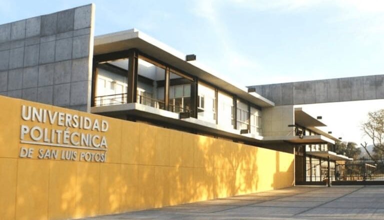 Exige Universidad Politécnica solución definitiva ante colapso de drenaje