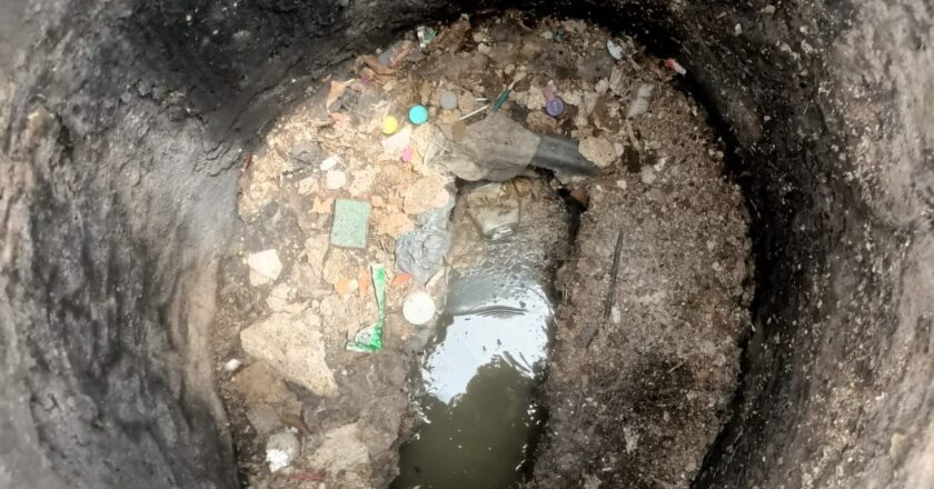 Acumulación de basura en calles provoca taponamientos y fallas en el drenaje