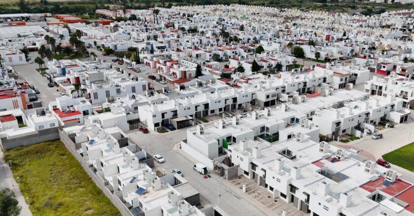 Villa de Pozos registra crecimiento habitacional con más de 7 mil viviendas en construcción