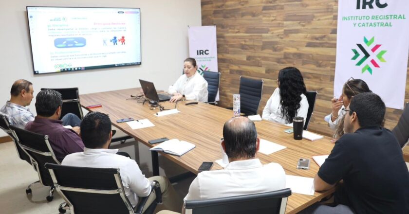 Refuerzan capacitación y criterios en servicios registrales de San Luis Potosí