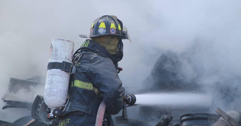 Emilio Rosas propone que municipios destinen presupuesto a cuerpos de bomberos en SLP