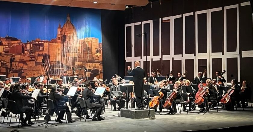 Orquesta Sinfónica de San Luis Potosí ofrecerá concierto por el Día del Maestro