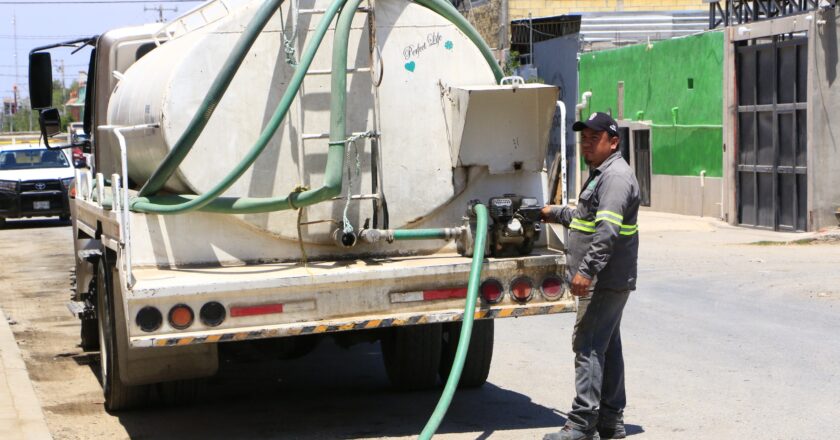 Villa de Pozos refuerza abasto de agua ante fallas en el servicio