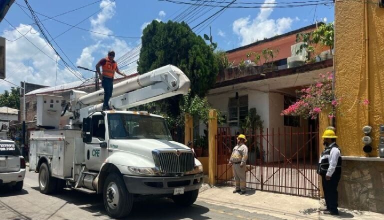 Megacorte de luz dejará sin servicio a municipios de la Huasteca potosina este martes