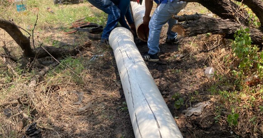 INTERAPAS rehabilita tubería de agua para evitar fugas en la zona poniente de la ciudad.