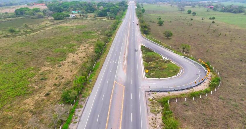 SICT destaca obras carreteras en San Luis Potosí durante aniversario 135