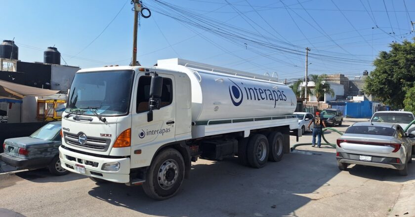 Interapas distribuyó más de 13 millones de litros de agua potable en una semana
