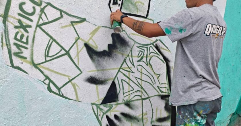 Villa de Pozos se pinta de pasión mundialista con murales urbanos rumbo al 2026