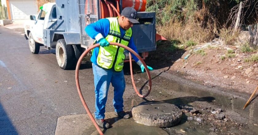 Villa de Pozos intensifica limpieza de drenajes ante temporada de lluvias